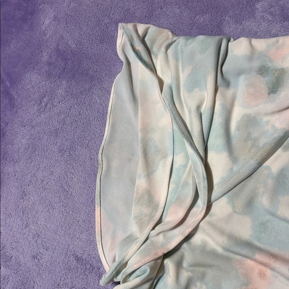 Calvin Klein Soft Blue V-Neck Short Sleeve Top - Picture 8 of 8